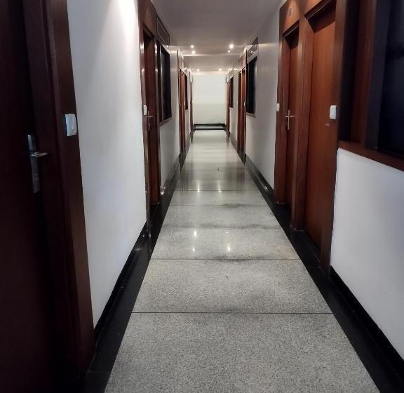 Shree Palace Hotel , Bhopal