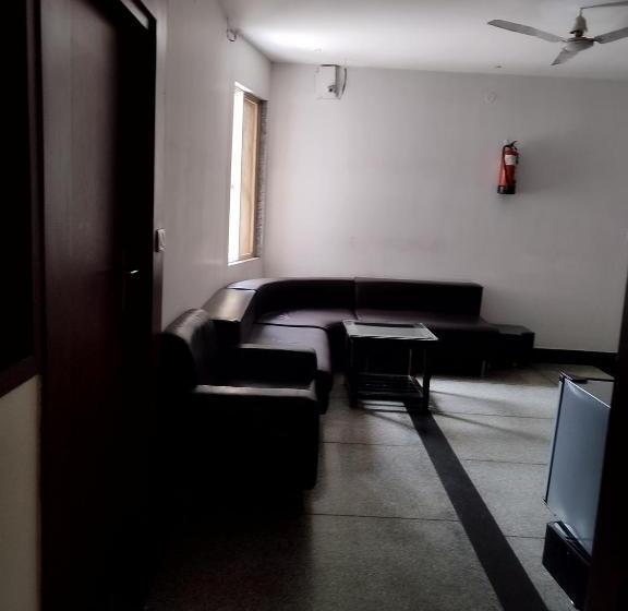 Shree Palace Hotel , Bhopal