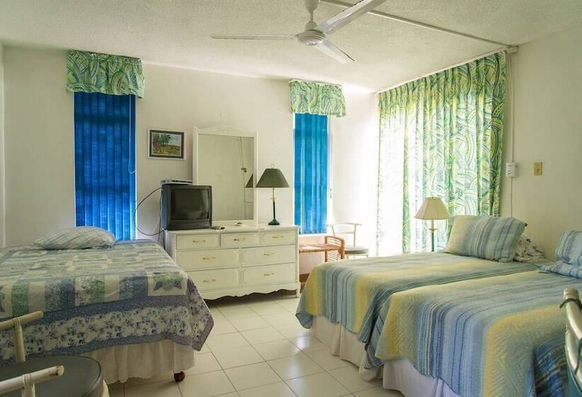 هتل Sky View Beach Studio   Montego Bay Club