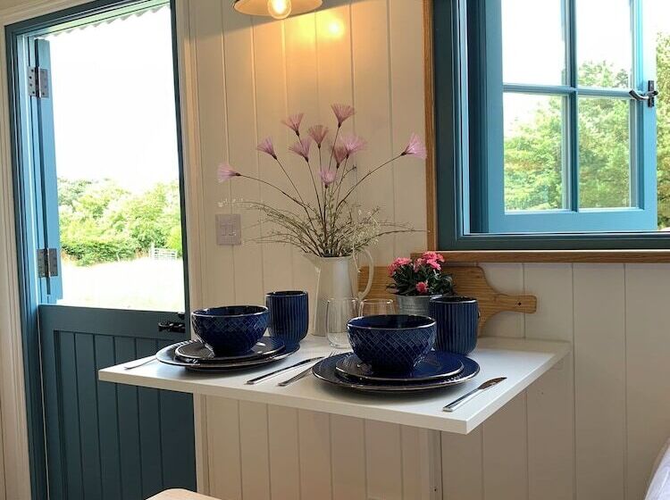 酒店 St. Kew Shepherd Huts