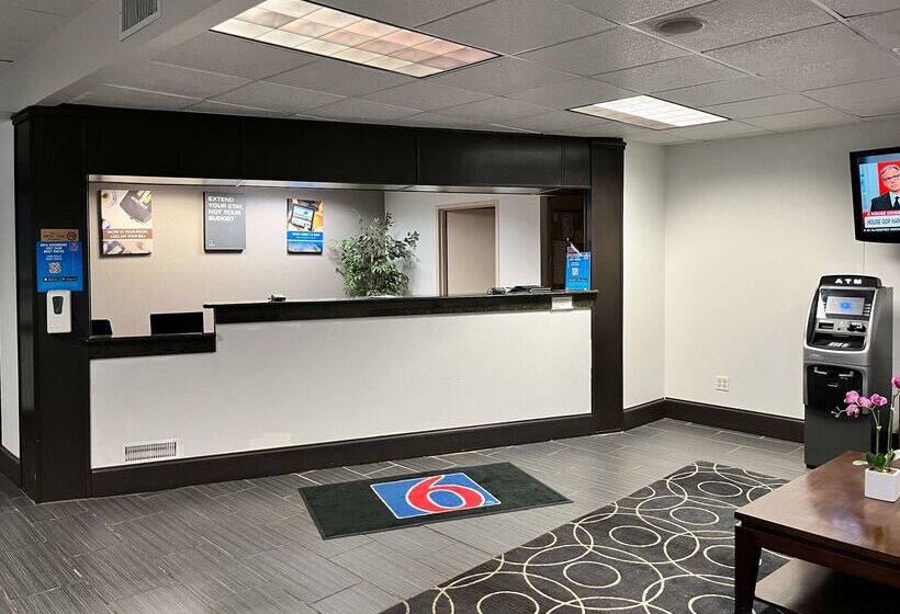 בית מלון כפרי Studio 6 Suites Clarion, Pa