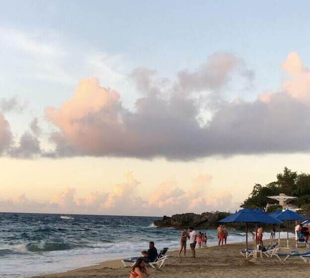 فندق Surfbreak Cabarete B&b Surf And Yoga