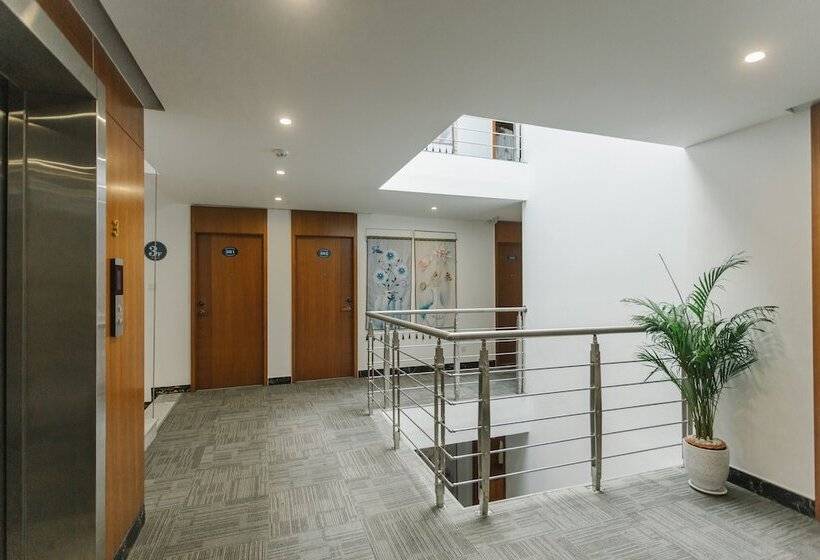 בית מלון כפרי Thapae Twins