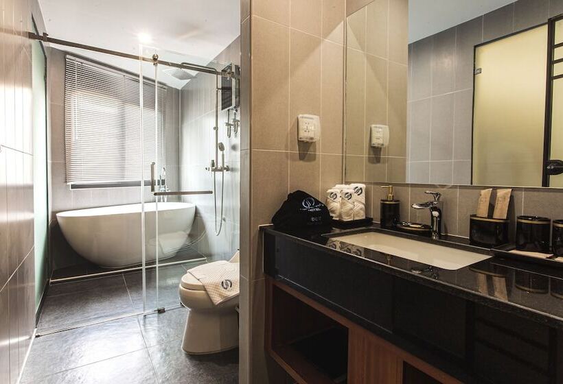 בית מלון כפרי Thapae Twins