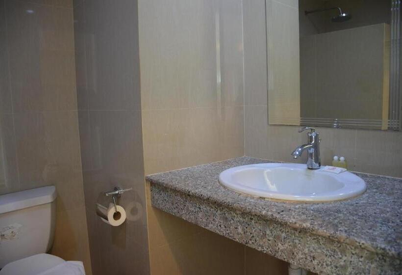 Szálloda The Base Hua Hin