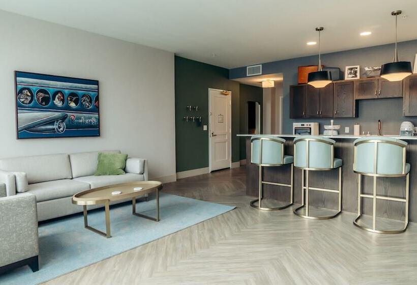 The Olive Ann Hotel, Grand Forks, A Tribute Portfolio