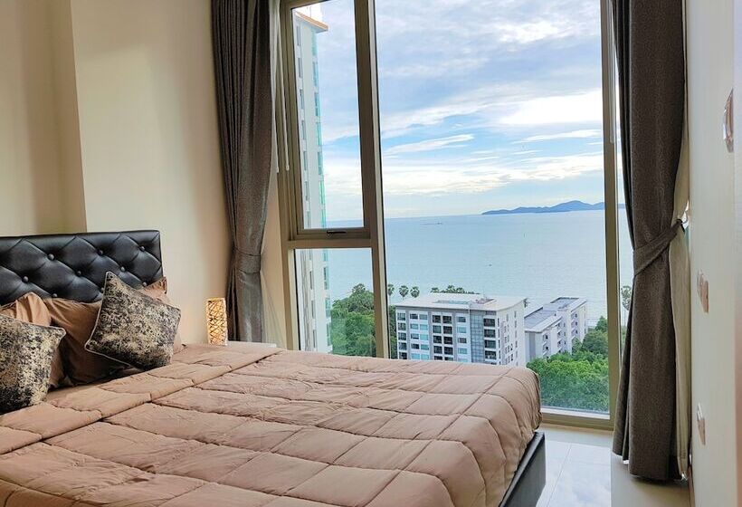 호텔 The Riviera Wongamat By Pattaya Holiday