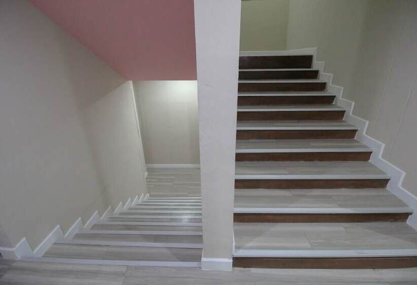 فندق The Sea Bangsaen