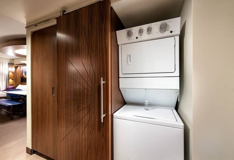 Отель The Villas At The Disneyland