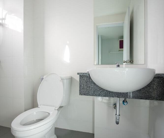 ホテル Tyler Kathu