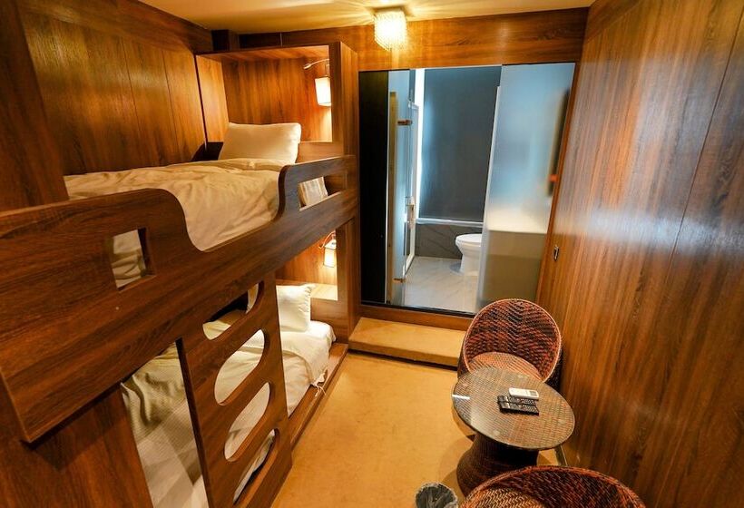 Meworld Hotel Taipei Main Station