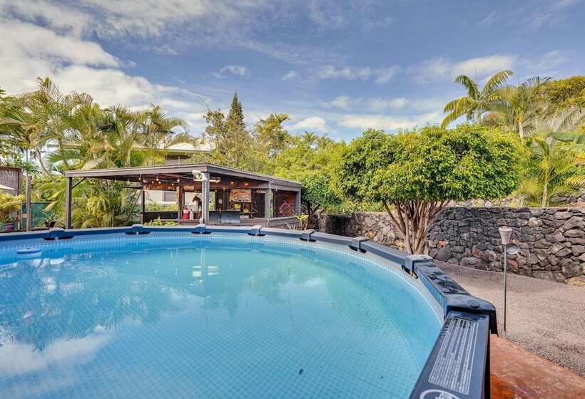 Kailua Kona Home W/ Tropical Bar: Walk To Beach!