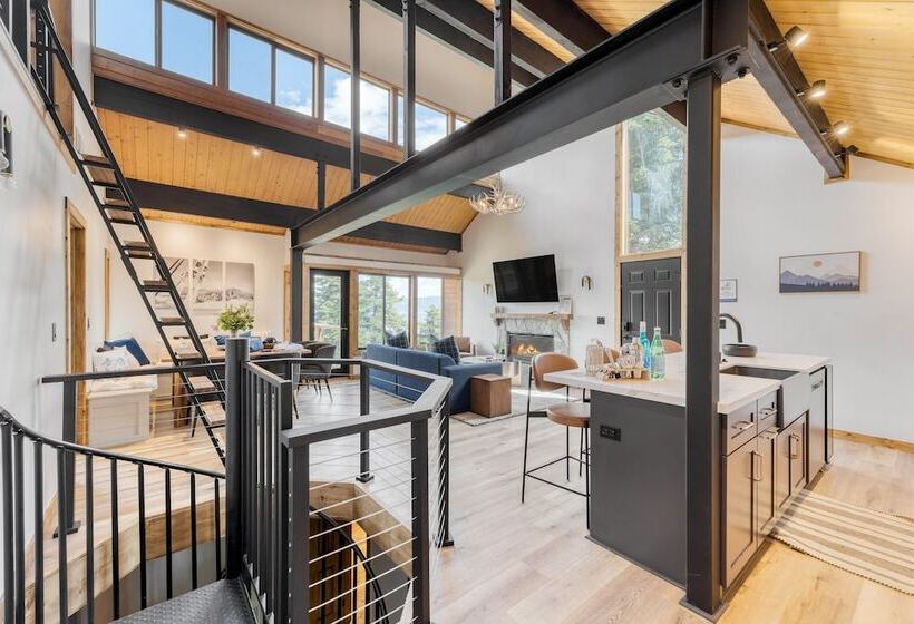 Lake View, Firepit, Game Room Remodeled Lake Tahoe Luxury Cabin By Avantstay