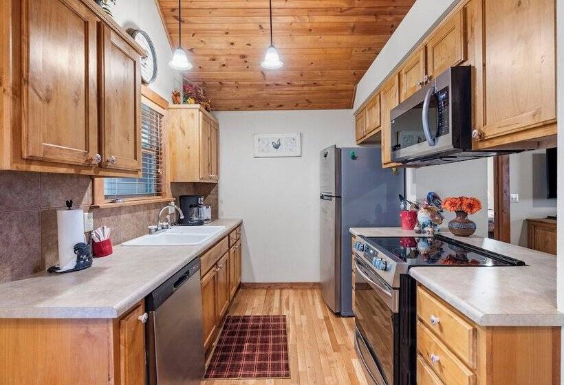 Milby Hideaway   On Site Amenities