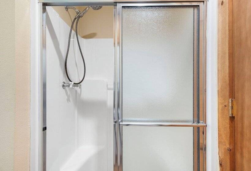 Milby Hideaway   On Site Amenities