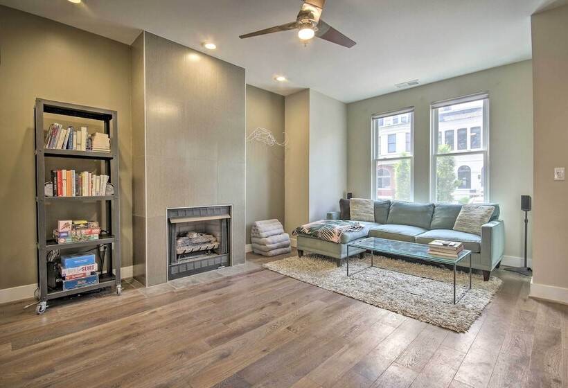 2 Mi To National Mall: Modern Dc Retreat W/ Patio