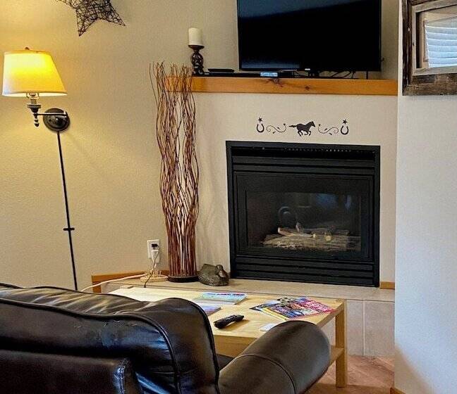 Mountain Shadows Resort