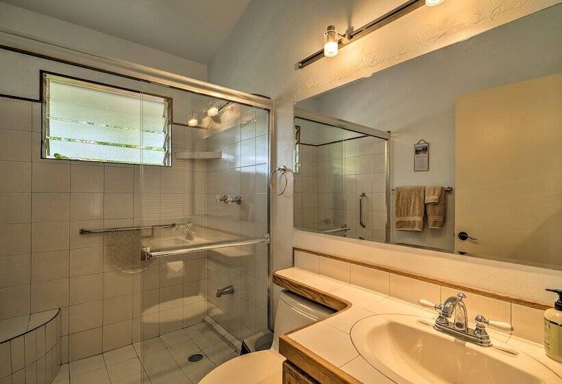 Ocean View Bungalow: Walk To Pebbles Beach!