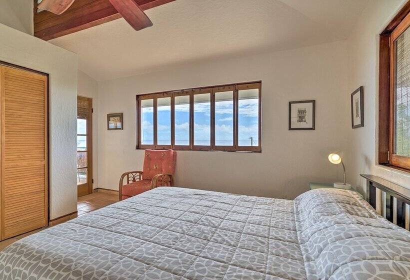 Ocean View Bungalow: Walk To Pebbles Beach!