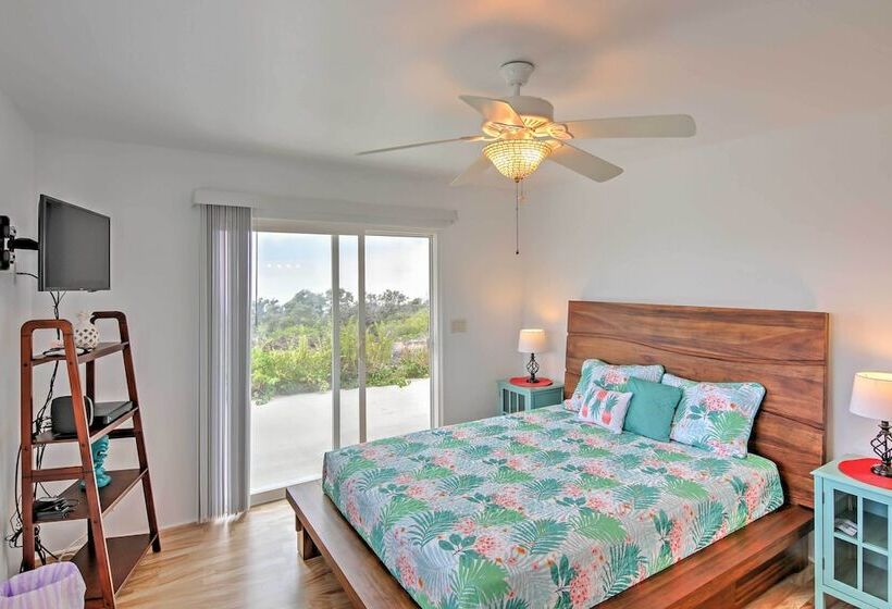 Ocean View Bungalow W/ Lanai: 13 Mi To South Point