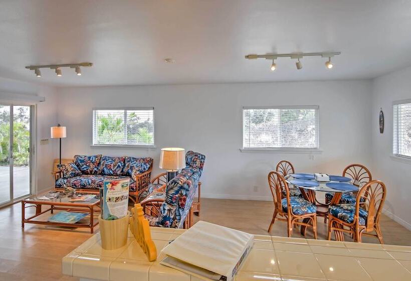 Ocean View Bungalow W/ Lanai: 13 Mi To South Point