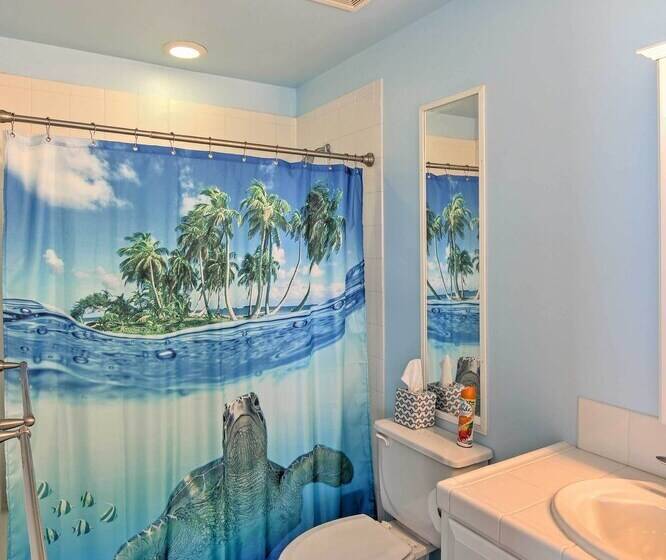 Ocean View Bungalow W/ Lanai: 13 Mi To South Point