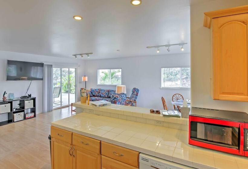 Ocean View Bungalow W/ Lanai: 13 Mi To South Point