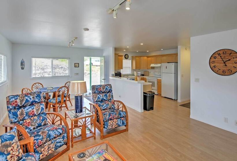 Ocean View Bungalow W/ Lanai: 13 Mi To South Point