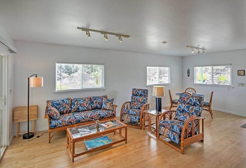 Ocean View Bungalow W/ Lanai: 13 Mi To South Point