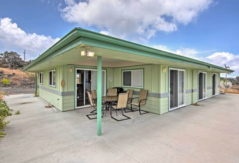 Ocean View Bungalow W/ Lanai: 13 Mi To South Point