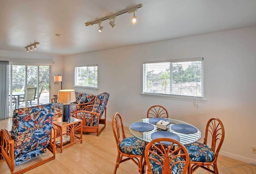 Ocean View Bungalow W/ Lanai: 13 Mi To South Point