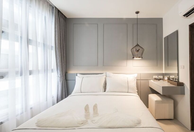 Palmyrah Surin Beach Residence