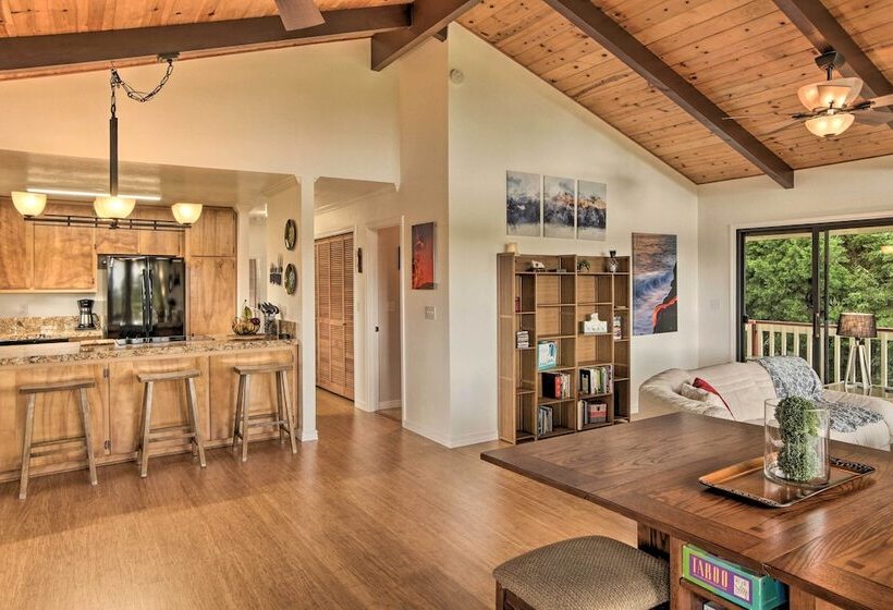 Peaceful Volcano Home Near National Park!