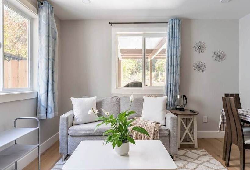 بنسيون 67 Alta Vista Way