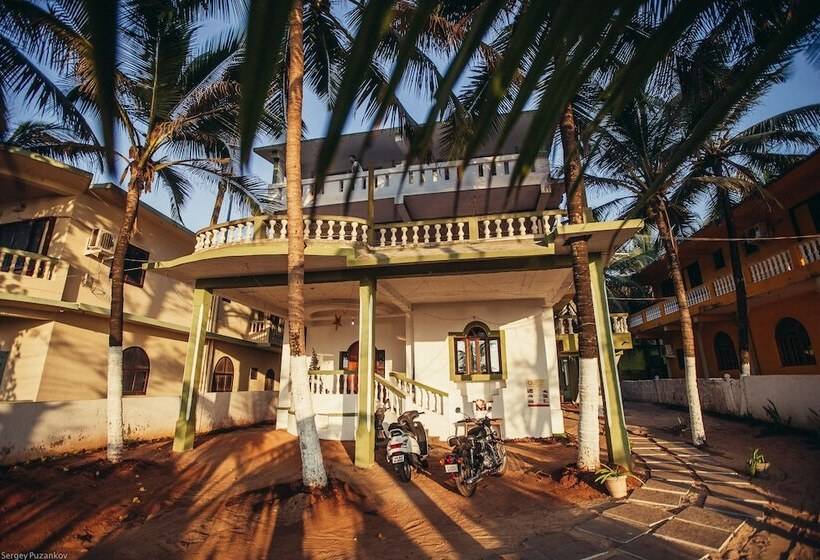 פנסיון Ashwem Point