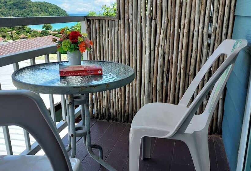 پانسیون Blue View House Phi Phi
