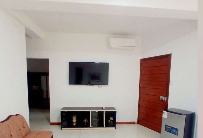 펜션 Deluxe Hotel Talara 5 Minutes From The Airport And Plaza De Armas