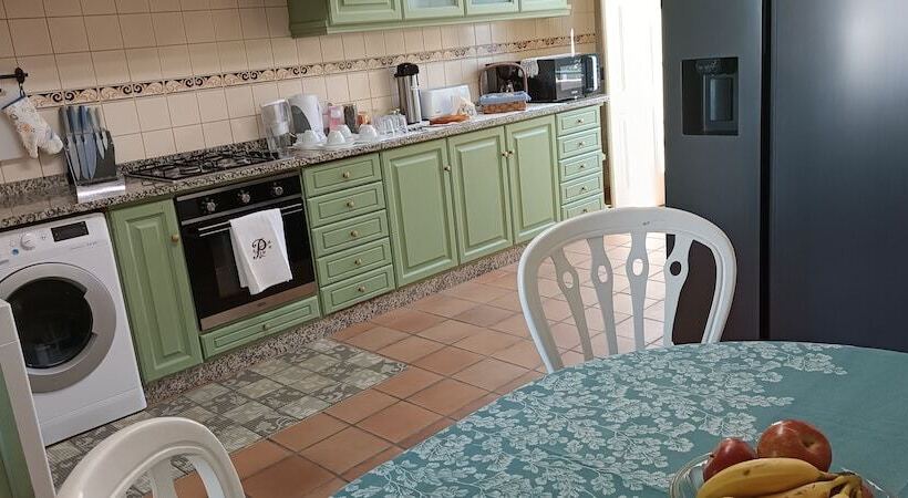 펜션 Donna Nega Alojamento Local