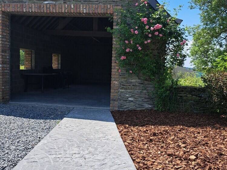 펜션 Gîte L Olivier à Filly Nadrin, Entre Houffalize Et La Roche En Ardenne