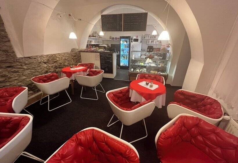 膳宿费 H&m Penzion