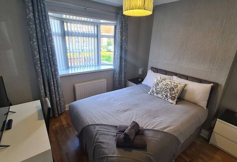 פנסיון Ravenhill Town House  Belfast