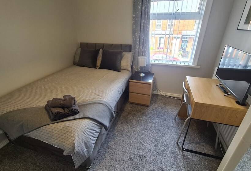 פנסיון Ravenhill Town House  Belfast