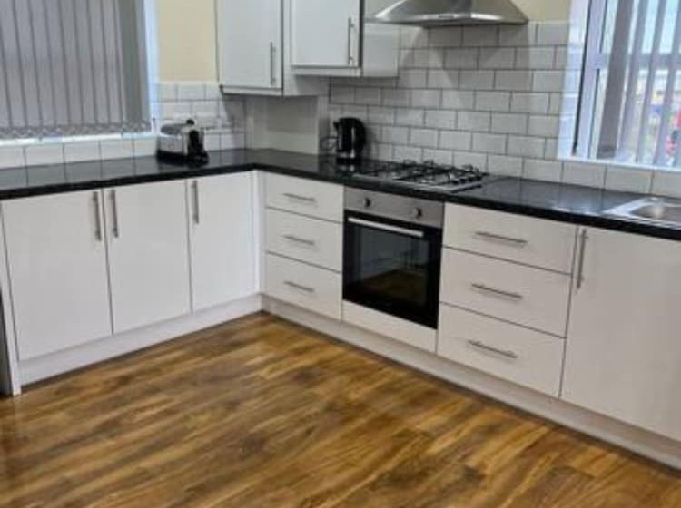 פנסיון Relaxing Airport Rooms