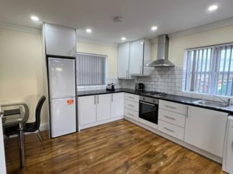 פנסיון Relaxing Airport Rooms