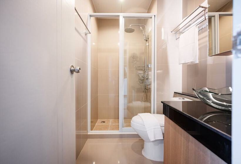 펜션 The Grand Jomtien By Favstay