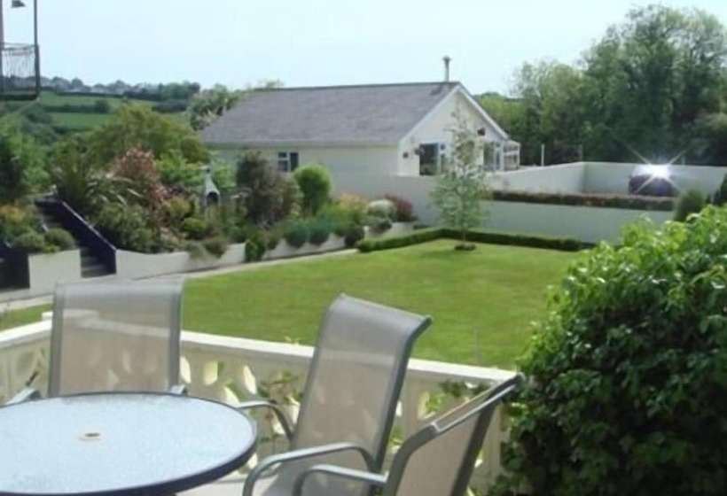 膳宿费 The Manian