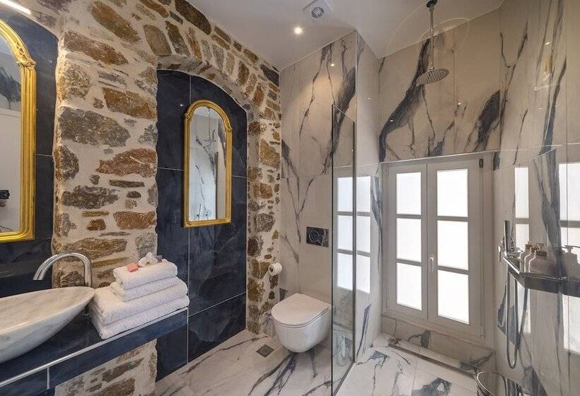 پانسیون The Nestorian House