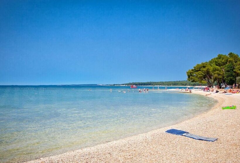 ペンション Ul. Dinka Trinajstića 10