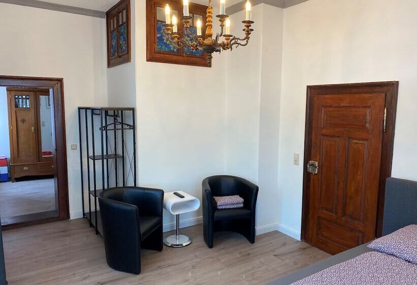 פנסיון Villa Hänsch