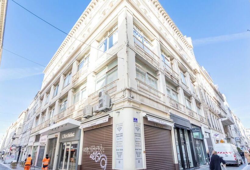 اقامتگاه Adira Résid Marseille Vieux Port